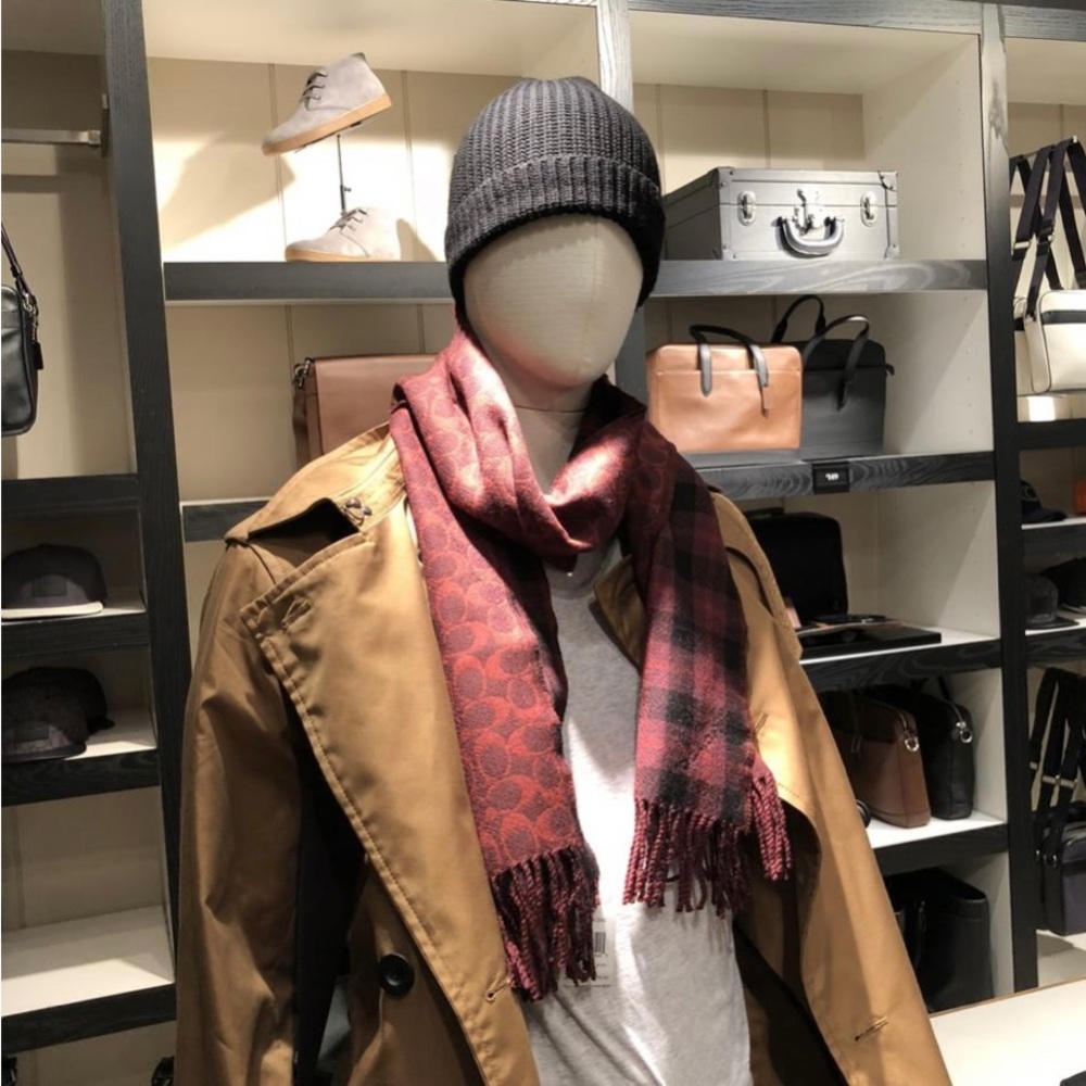NWT Reversible COACH scarf plaid. NWT and box.